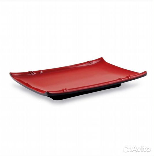 Пластиковые тарелки