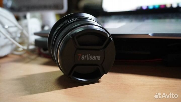 Объектив 7Artisans 25mm F1.8 на байонет Sony E