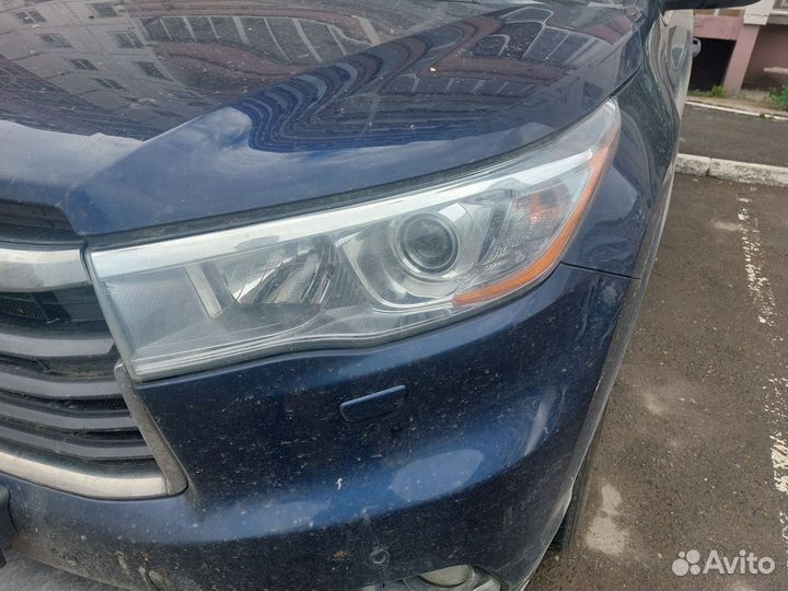 Фара левая Toyota Highlander 3 2013-16 LED