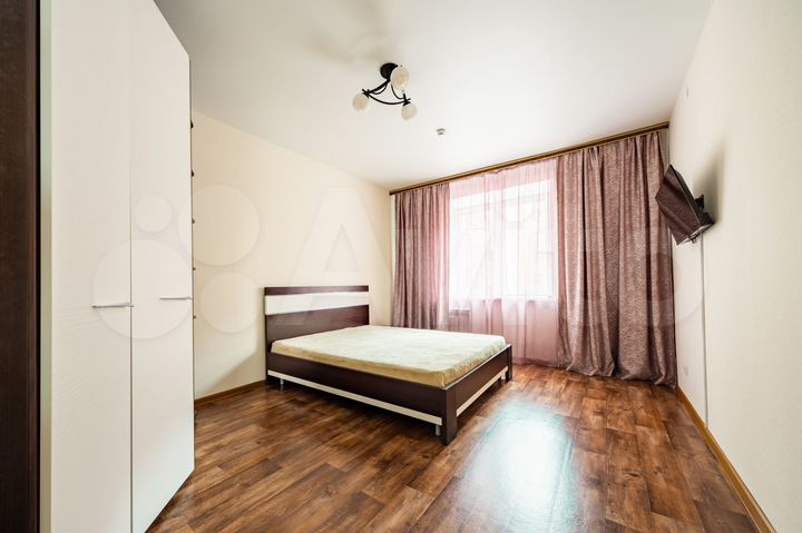 2-к. квартира, 74 м², 3/8 эт.