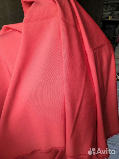 Отрезы ткани,Германия,Италия,трикотаж.и плащев