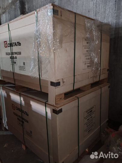 Лебедка электрическая 3 т трос 160 м 460 В