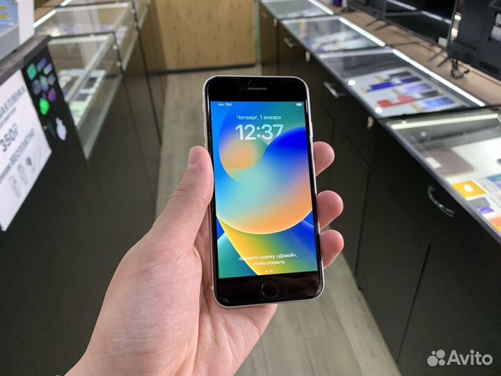 iPhone SE (2020), 64 ГБ