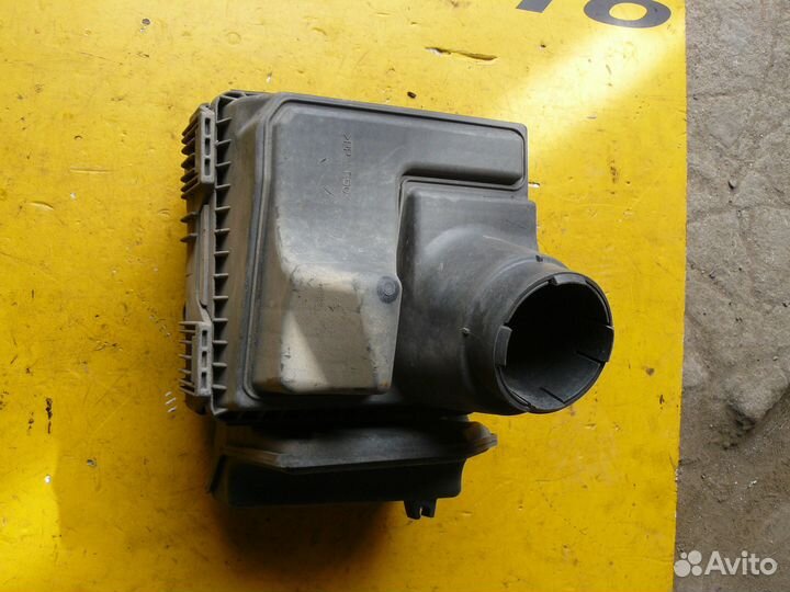 Корпус воздушного фильтра для Mitsubishi Lancer 9