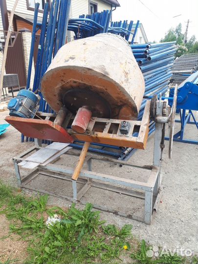 Бетоносмеситель 350л