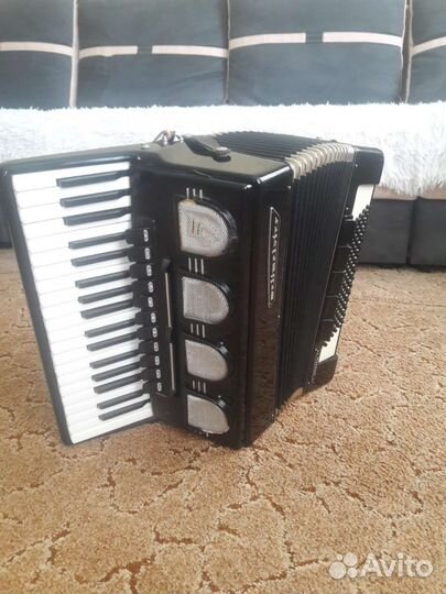 Аккордеон weltmeister stella