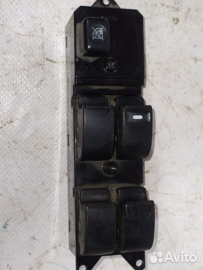 Кнопка стеклоподъëмника Mitsubishi lancer 9