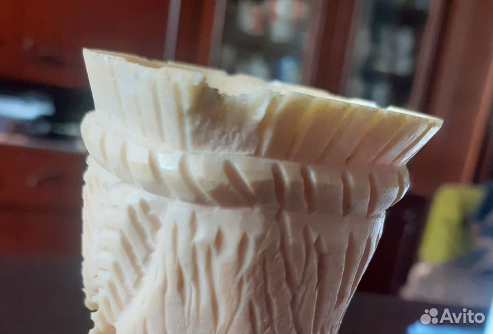 Карандашница из кости