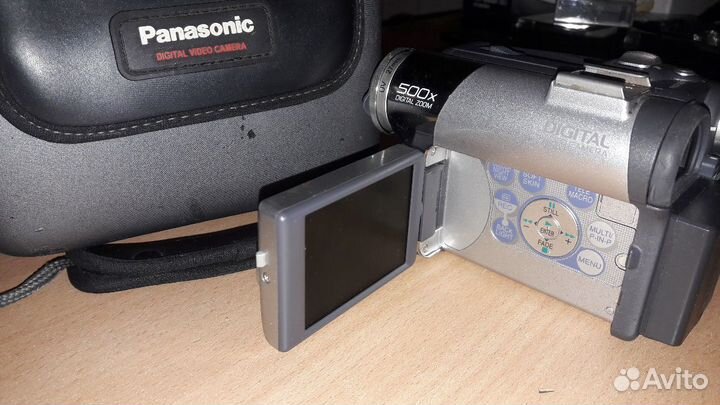 Продаю видеокамеру Панасоник NV-GS33