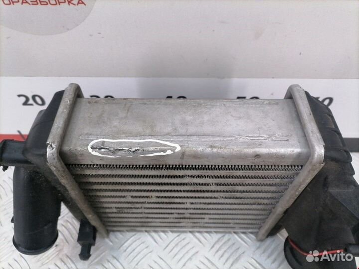 Интеркулер Audi A4 B6 2002 8E0145806C