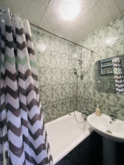 2-к. квартира, 66 м², 2/3 эт.