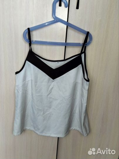 Топ на бретелях в бельевом стиле