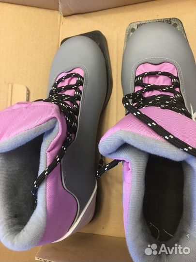 Лыжные ботинки nordik,р-р 36 и лыжи