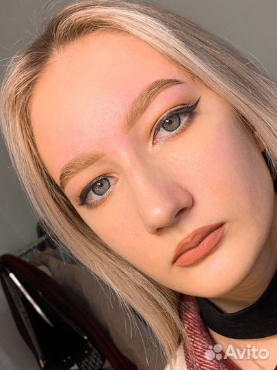 Оформление и окрашивание бровей