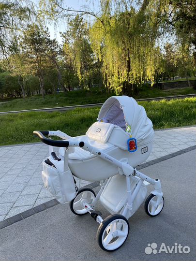 Коляска 2 в 1 adamex luciano белая