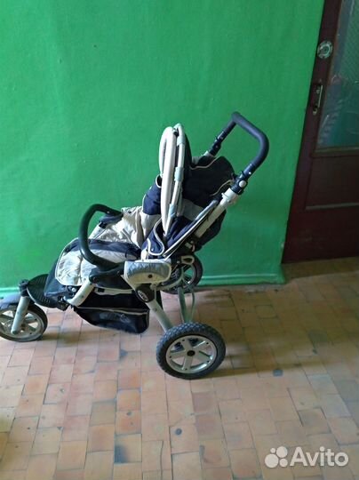 Прогулочная коляска jane