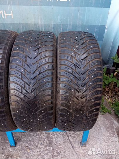 Nokian Tyres Hakkapeliitta 8 SUV 235/55 R18 104T