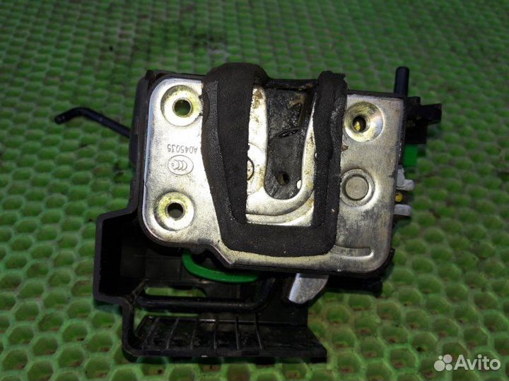 Замок двери задний левый Hyundai Solaris G4FC 2011