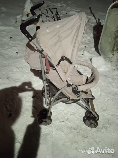 Прогулочная коляска