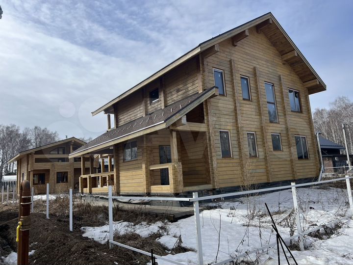 Дом 223 м² на участке 6 сот.