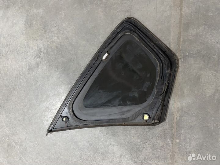 Задняя форточка nissan teana 31