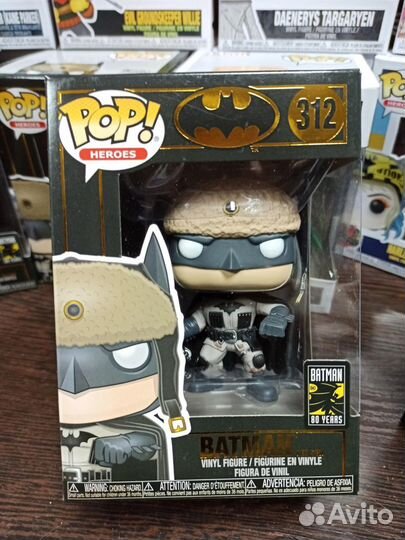 Фигурка Funko Pop Batman 80th и Comic Moment DC