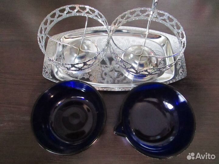 Молочник и сахарница на подносе кобальт Англия