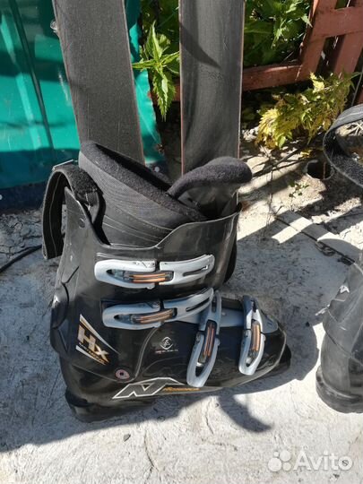 Продам горные лыжи