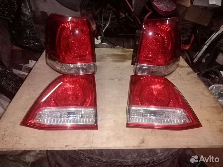 Продам задние фонари (стопы) на TLC 200