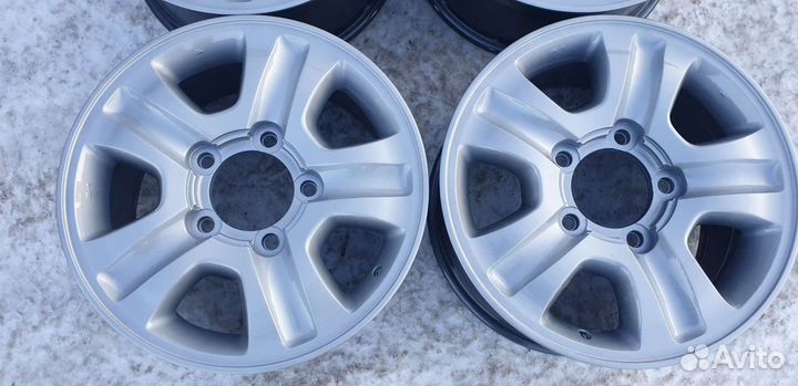 Toyota Land Cruiser 100 R17 5x150