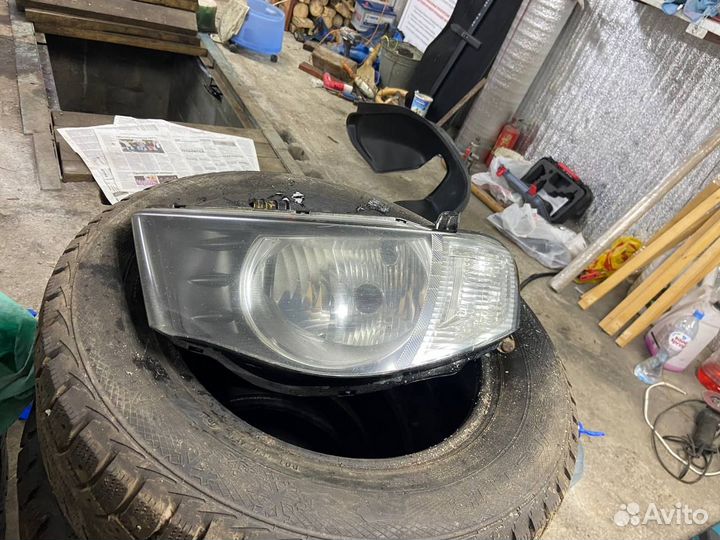 Фара mitsubishi L200
