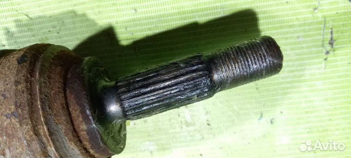 Привод передний правый Renault Logan 1