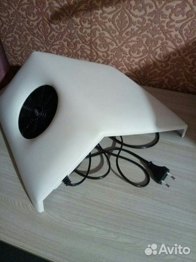 Пылесос настольный