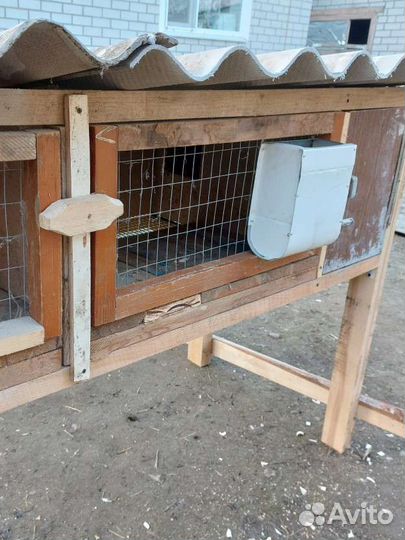 Бункерная кормушка для кроликов