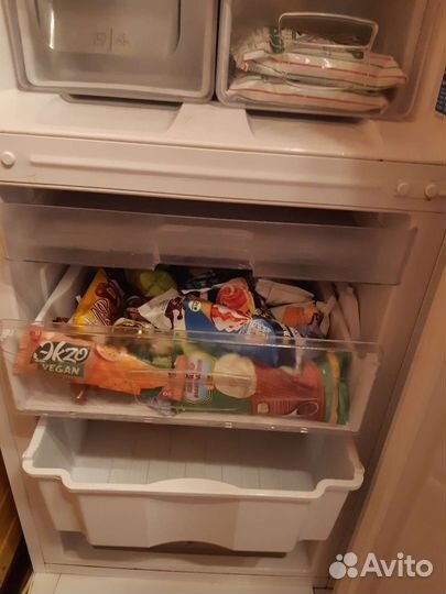 Холодильник indesit,с доставкой