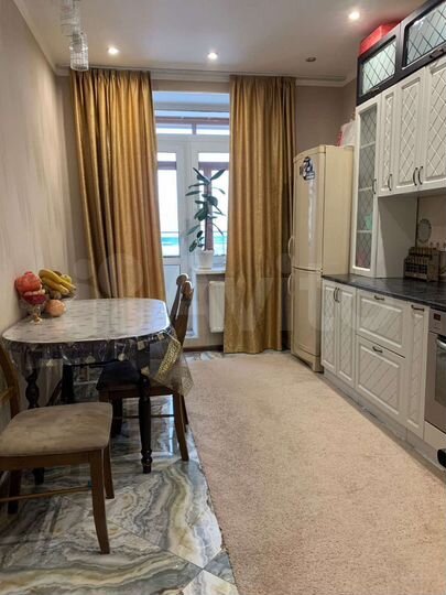 2-к. квартира, 61 м², 8/17 эт.