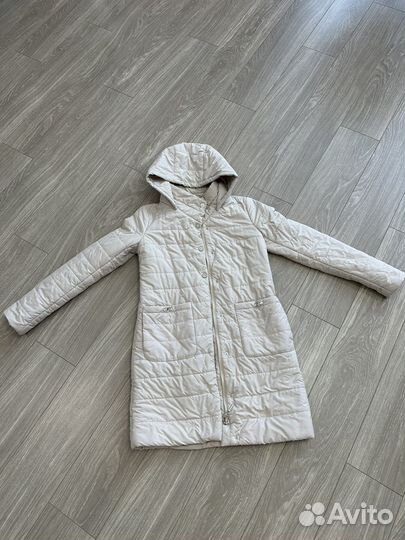 Куртка демисезонная женская 42 44 с капюшоном