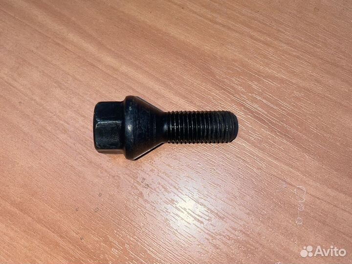 Колесные болты BMW E Series