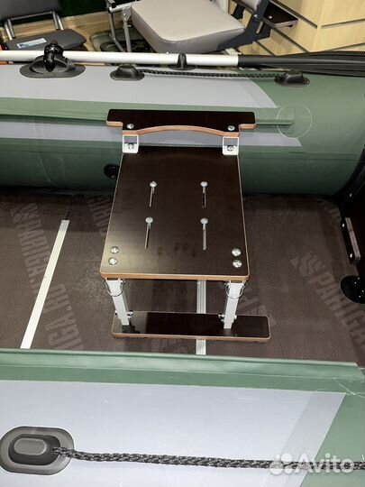 Рама(стойка) с занижением для кресла в лодку