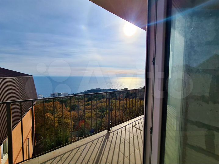 2-к. квартира, 64,4 м², 2/4 эт.