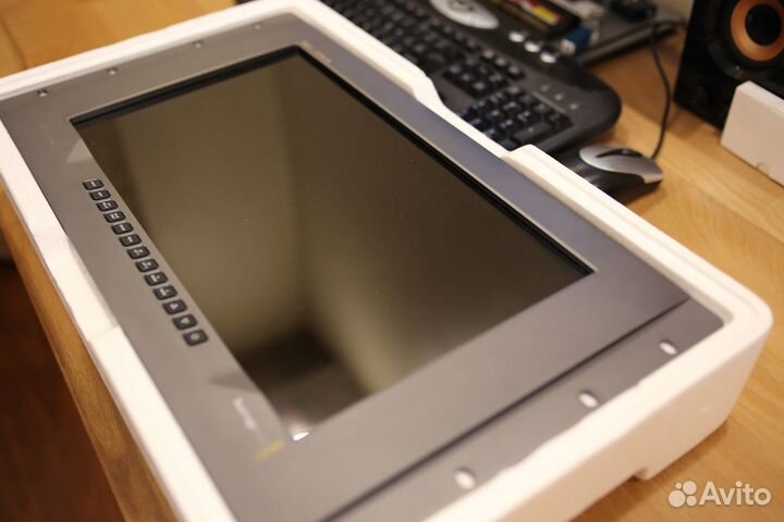 Монитор Blackmagic Smartview 4K