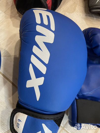 Боксерские перчатки шлем