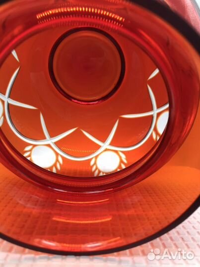 Вазы цветное рубиновое стекло