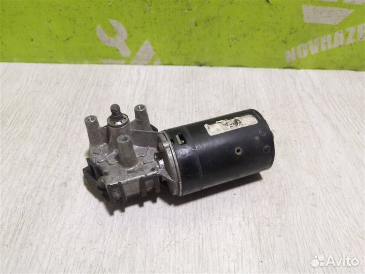 Моторчик стеклоочистителя передний Ауди 80 90 Б3