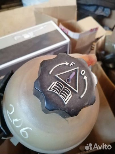 Расширительный бачок peugeot 206