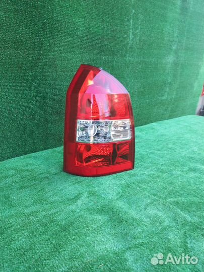 Фонарь задний левый Hyundai tucson 1