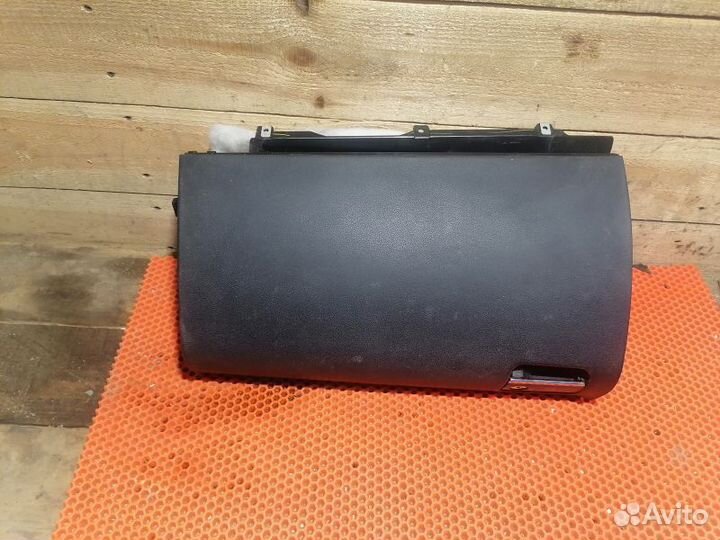 Бардачок Mercedes-Benz GL-класс