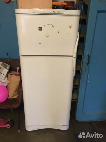 Холодильник indesit r27g