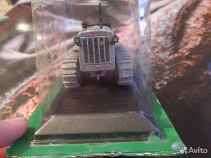 Модель трактора