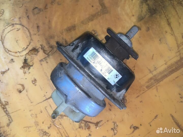 Опора двигателя bmw